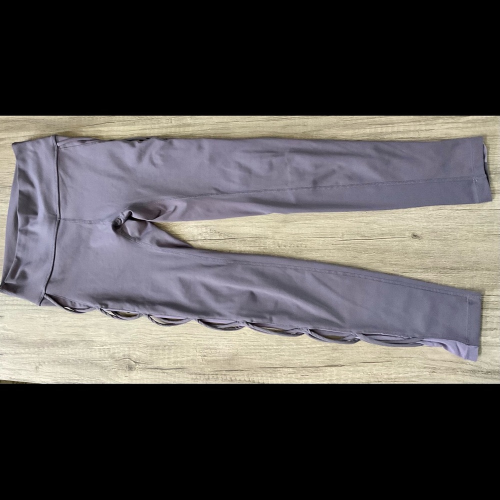 FINAL MARKDOWN"Midori Girl" Criss Cross Mesh Leggings